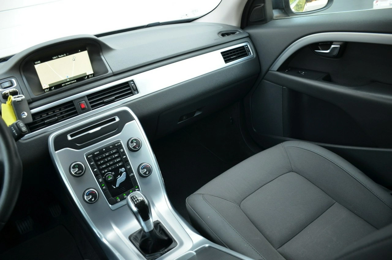 Volvo V70 - Zdjęcie 25