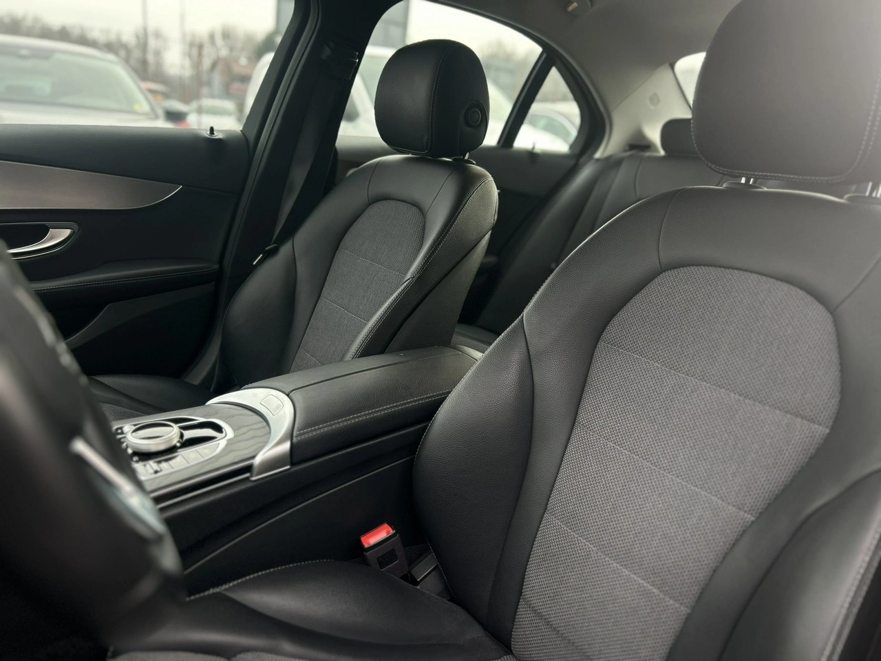 Mercedes C 220 - Zdjęcie 10