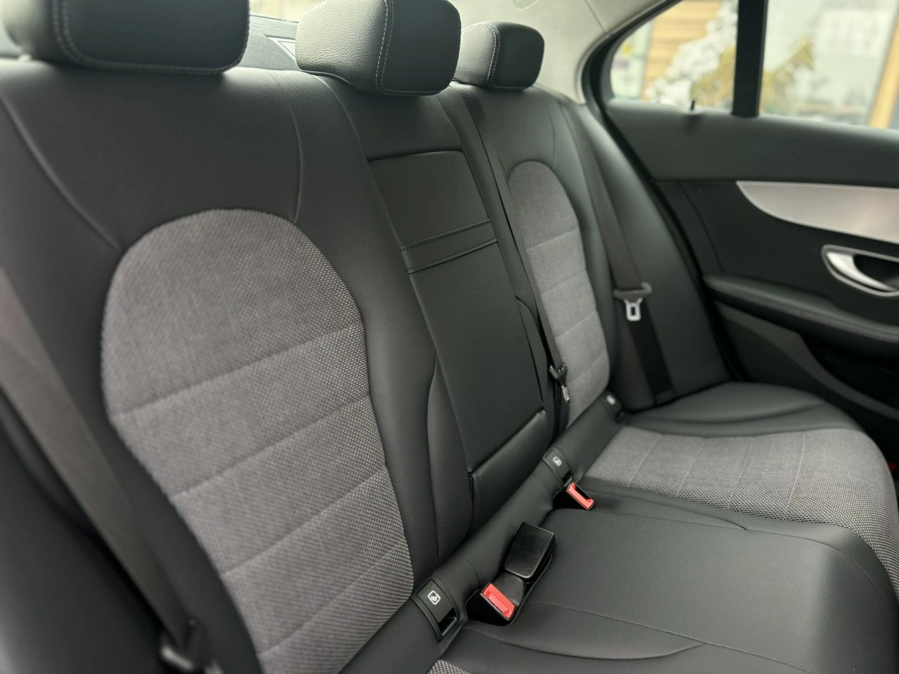 Mercedes C 220 - Zdjęcie 35