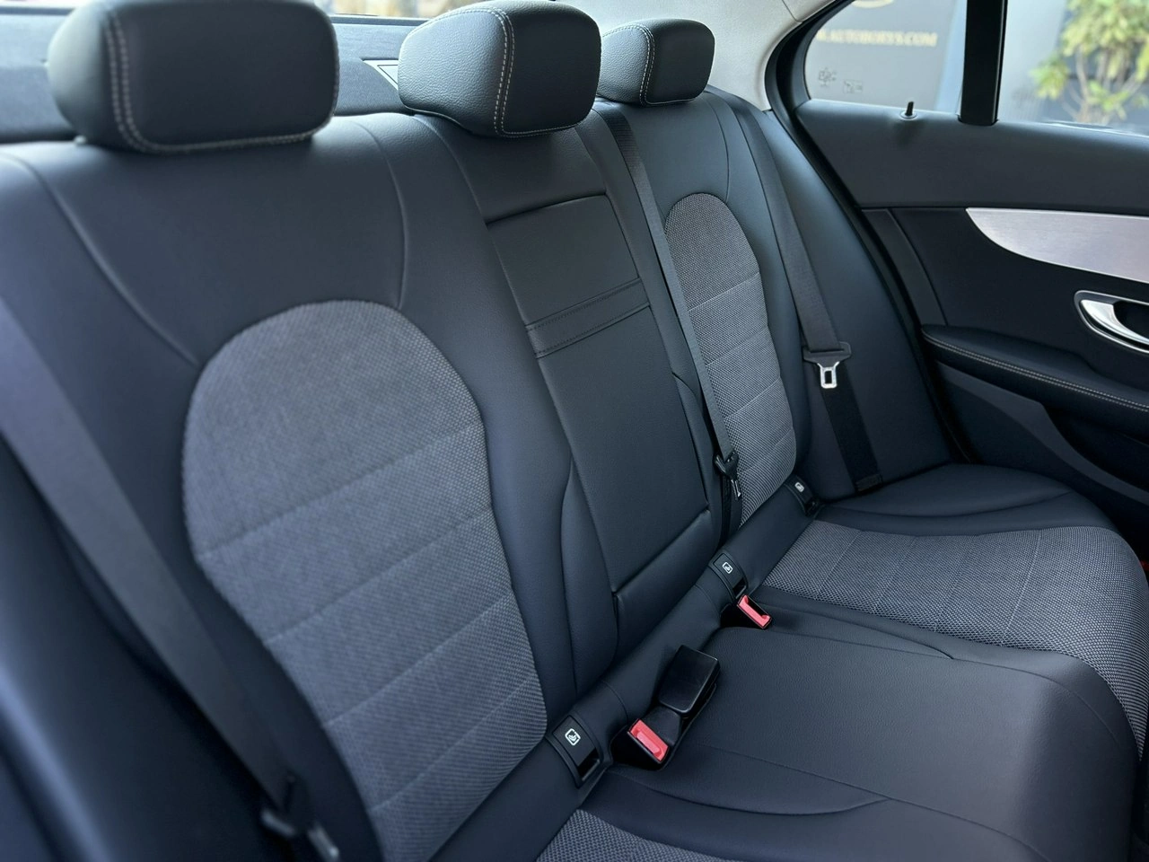 Mercedes C 220 - Zdjęcie 40