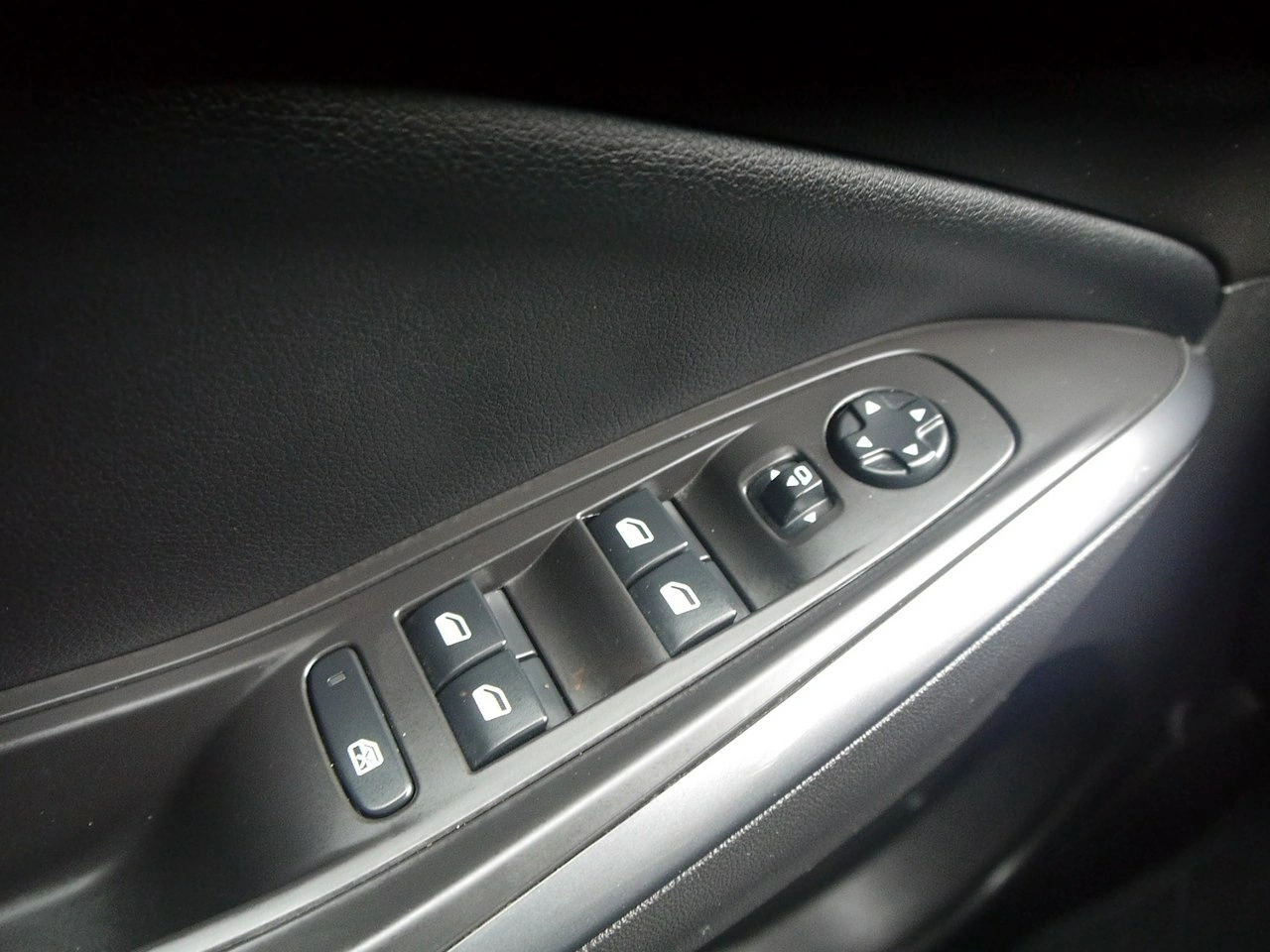 Opel Grandland X - Zdjęcie 37