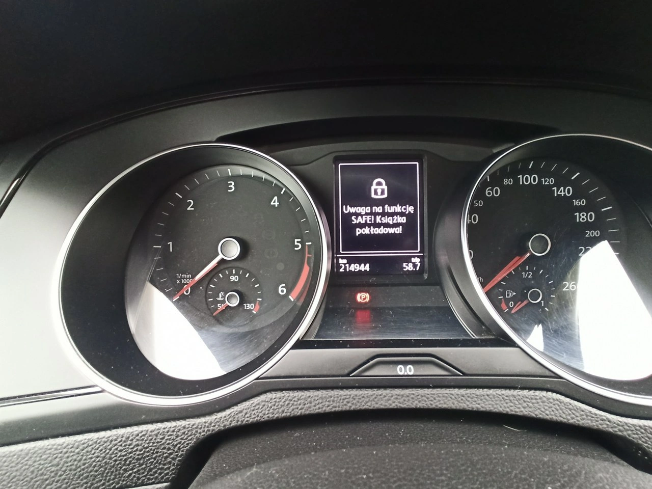 Volkswagen Passat Variant - Zdjęcie 11