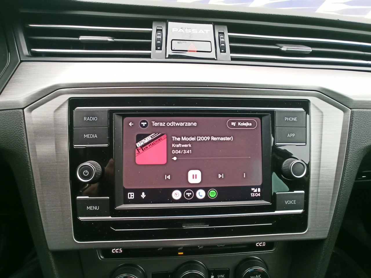 Volkswagen Passat Variant - Zdjęcie 20