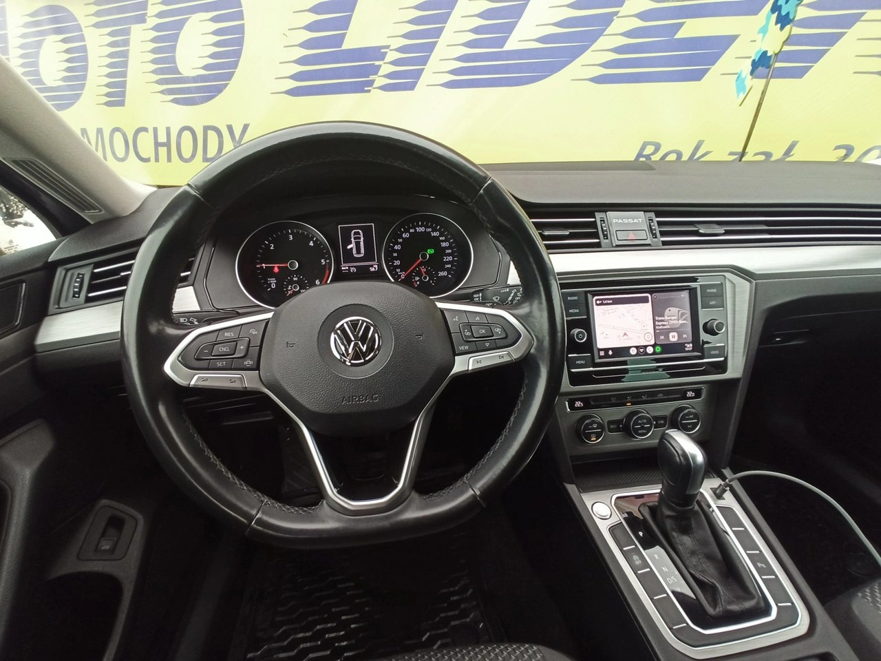 Volkswagen Passat Variant - Zdjęcie 23