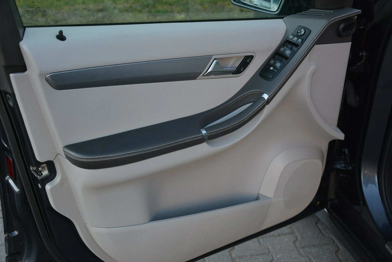 Mercedes R 350 - Zdjęcie 17