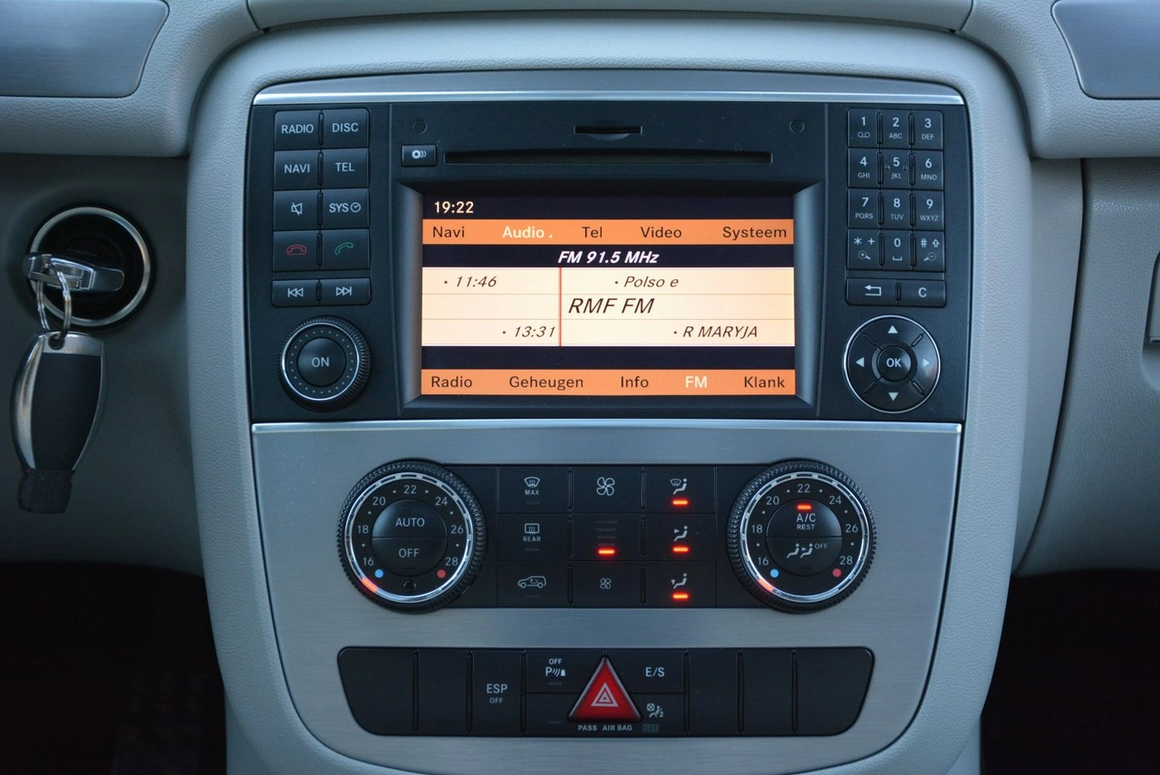 Mercedes R 350 - Zdjęcie 33