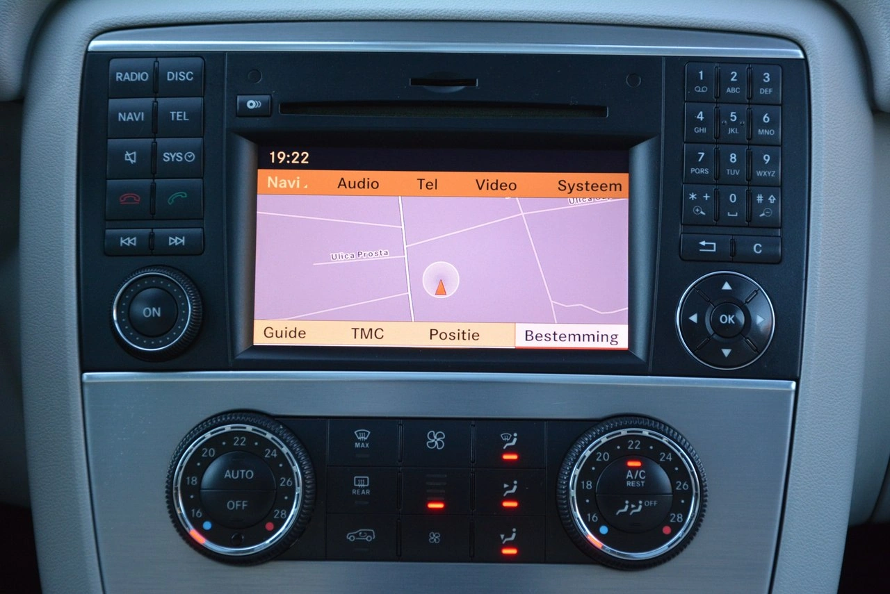 Mercedes R 350 - Zdjęcie 35