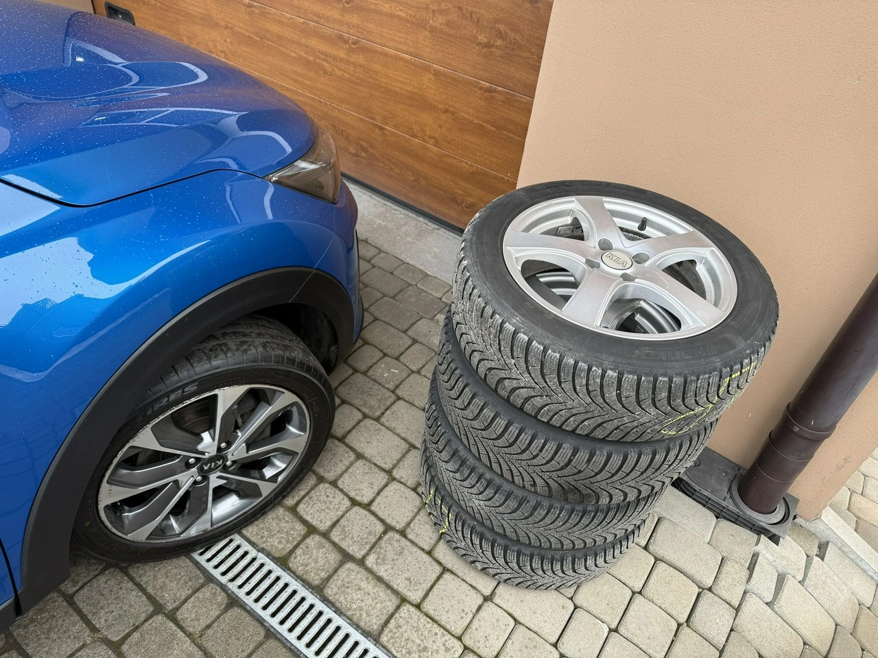 Kia Stonic - Zdjęcie 14