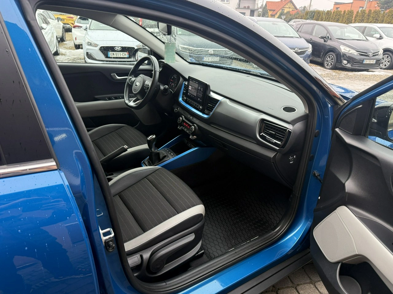 Kia Stonic - Zdjęcie 27