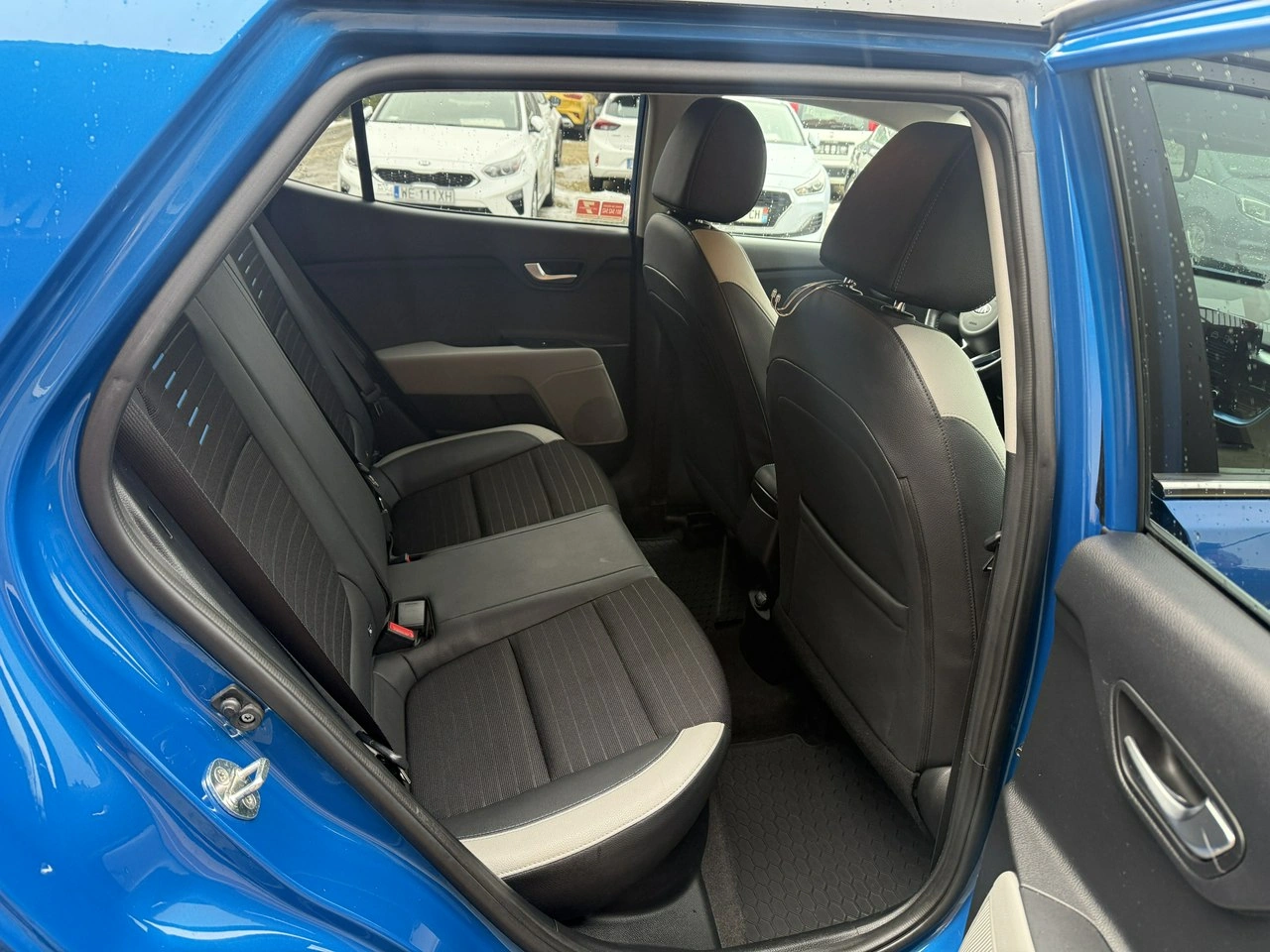 Kia Stonic - Zdjęcie 28