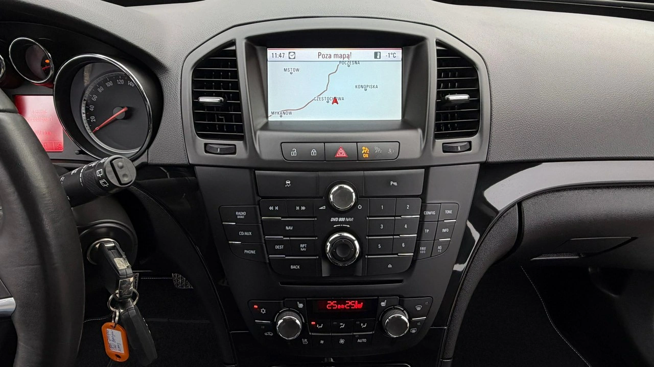 Opel Insignia - Zdjęcie 17