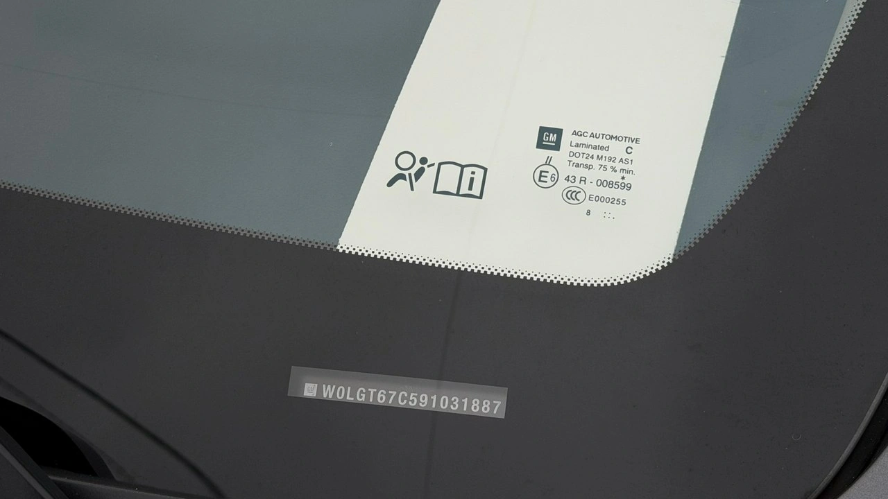 Opel Insignia - Zdjęcie 32