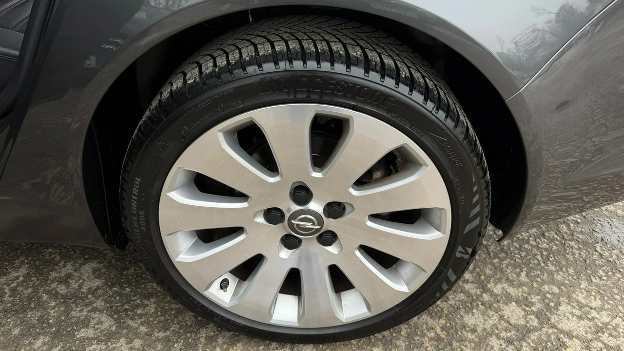 Opel Insignia - Zdjęcie 38