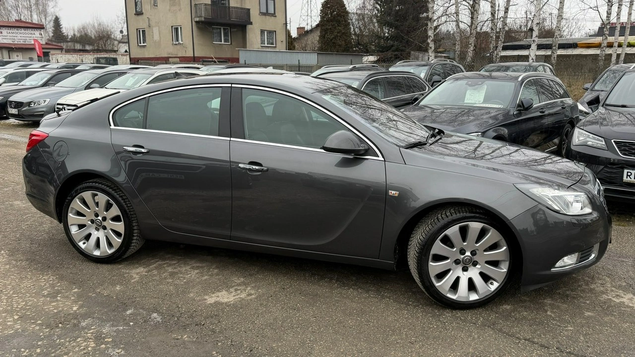 Opel Insignia - Zdjęcie 2