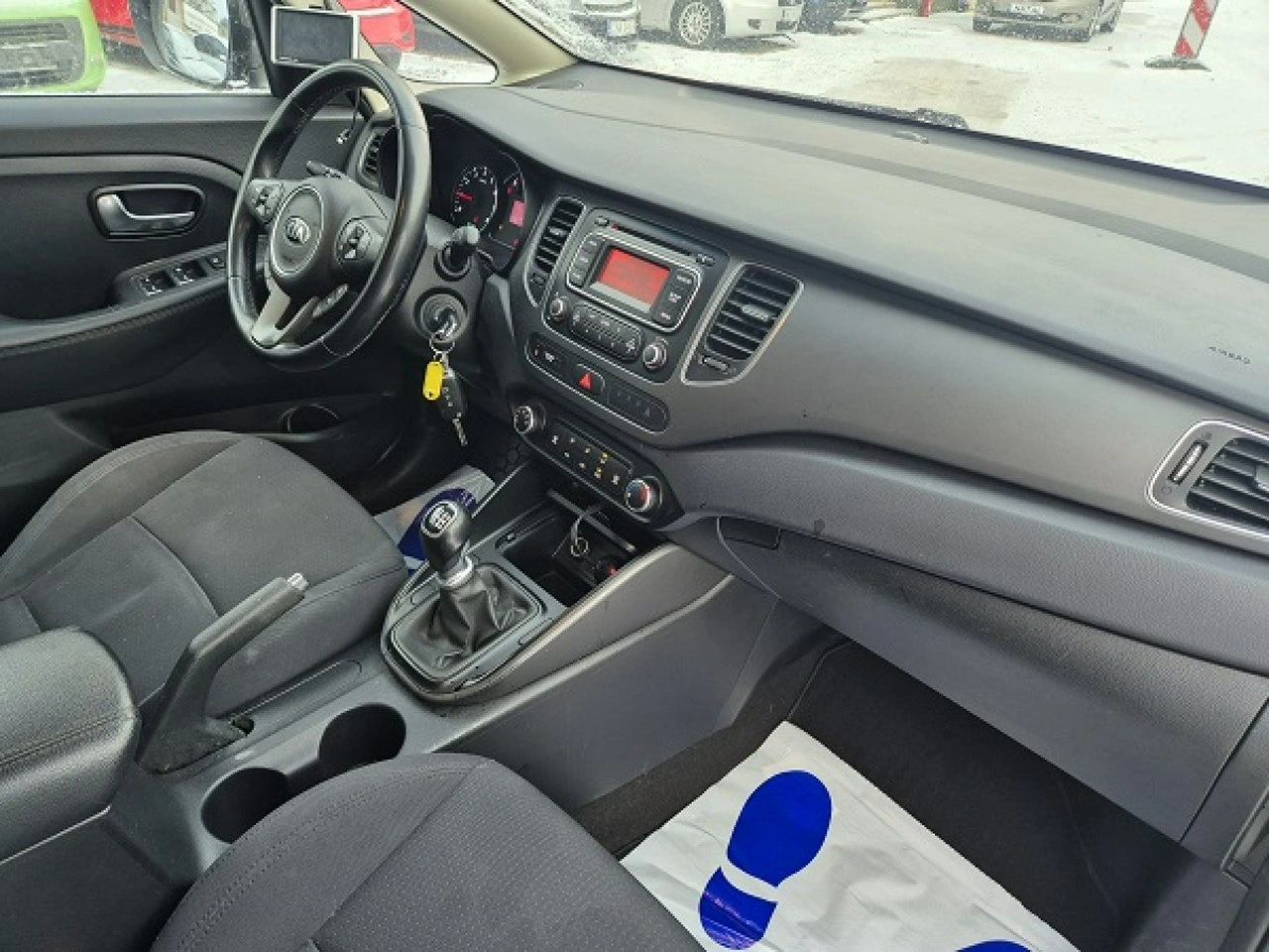 Kia Carens - Zdjęcie 11