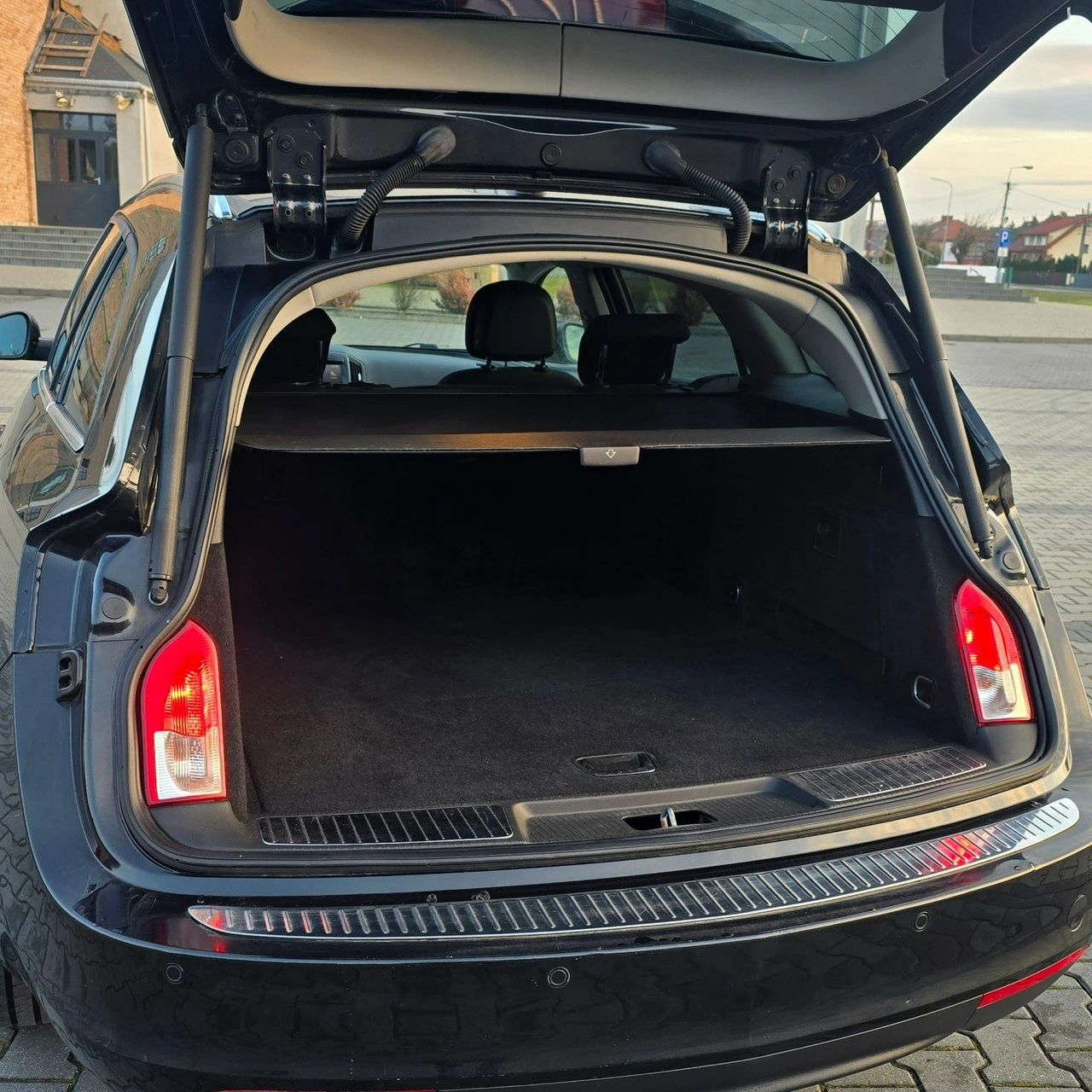 Opel Insignia - Zdjęcie 17