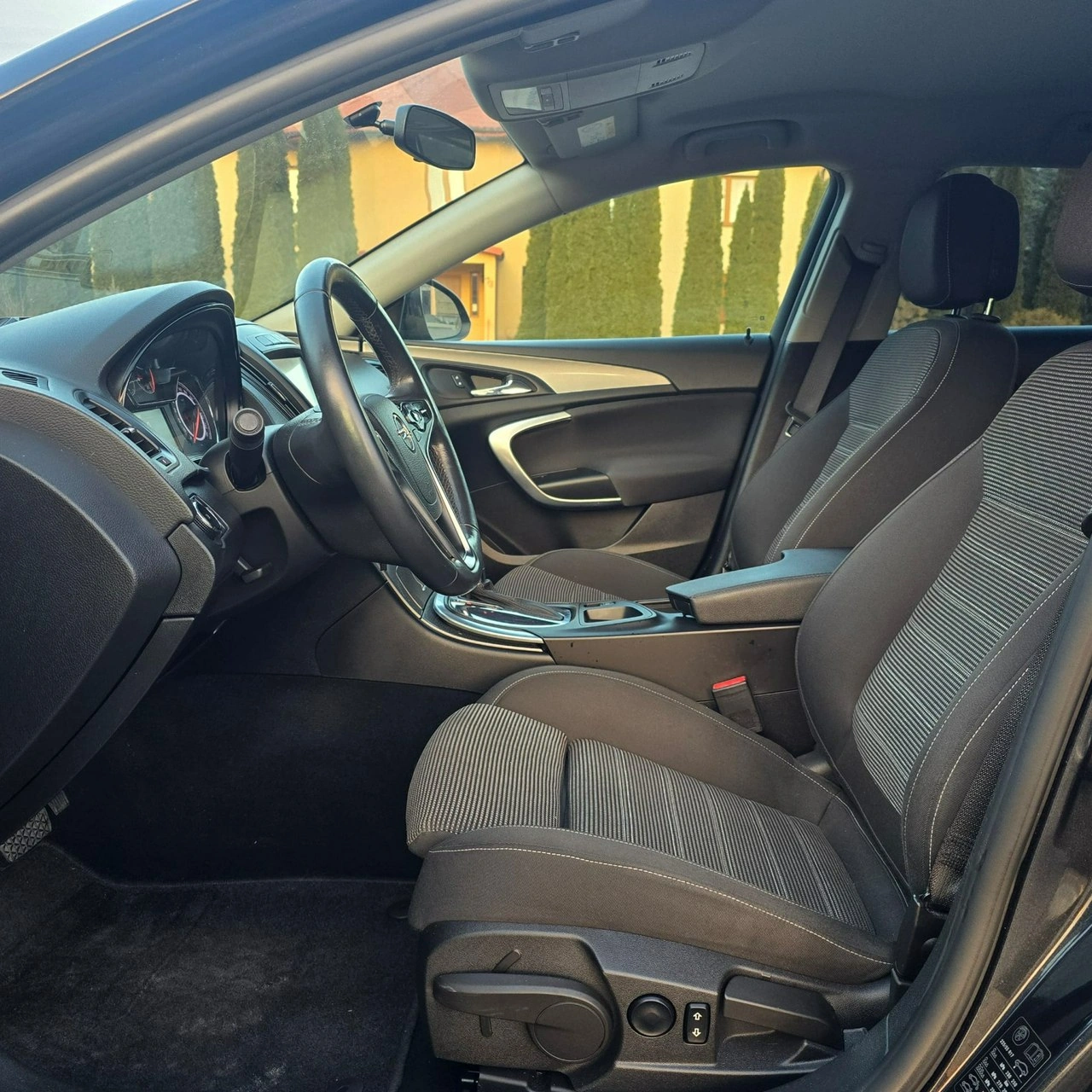 Opel Insignia - Zdjęcie 21