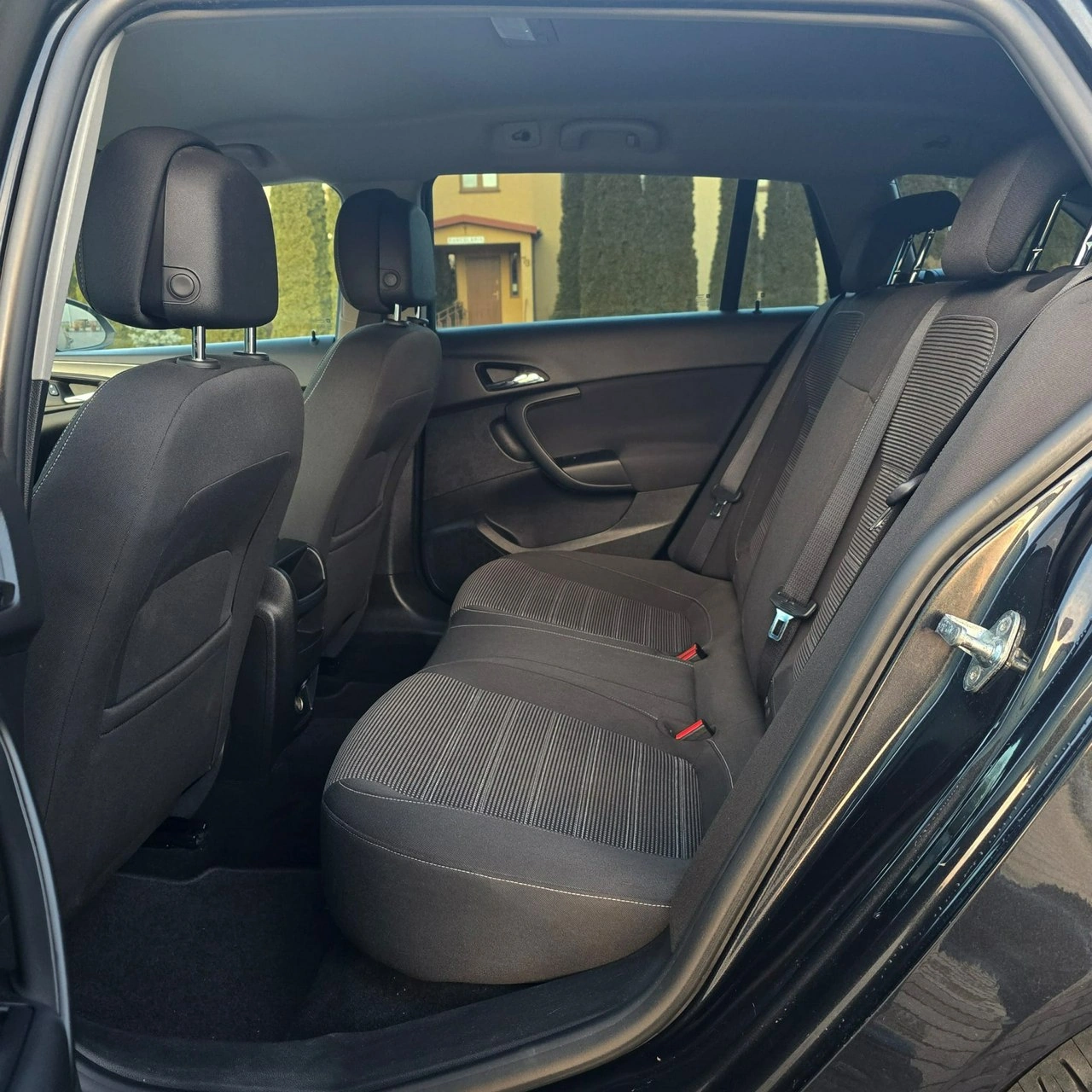 Opel Insignia - Zdjęcie 22