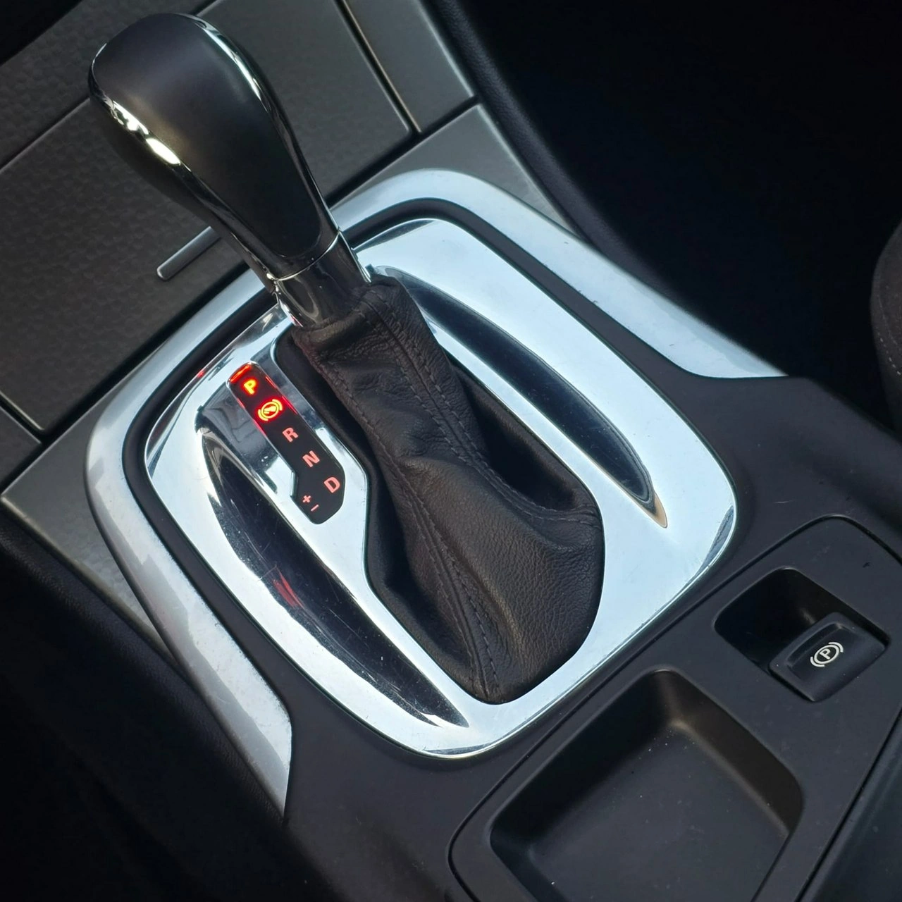 Opel Insignia - Zdjęcie 25