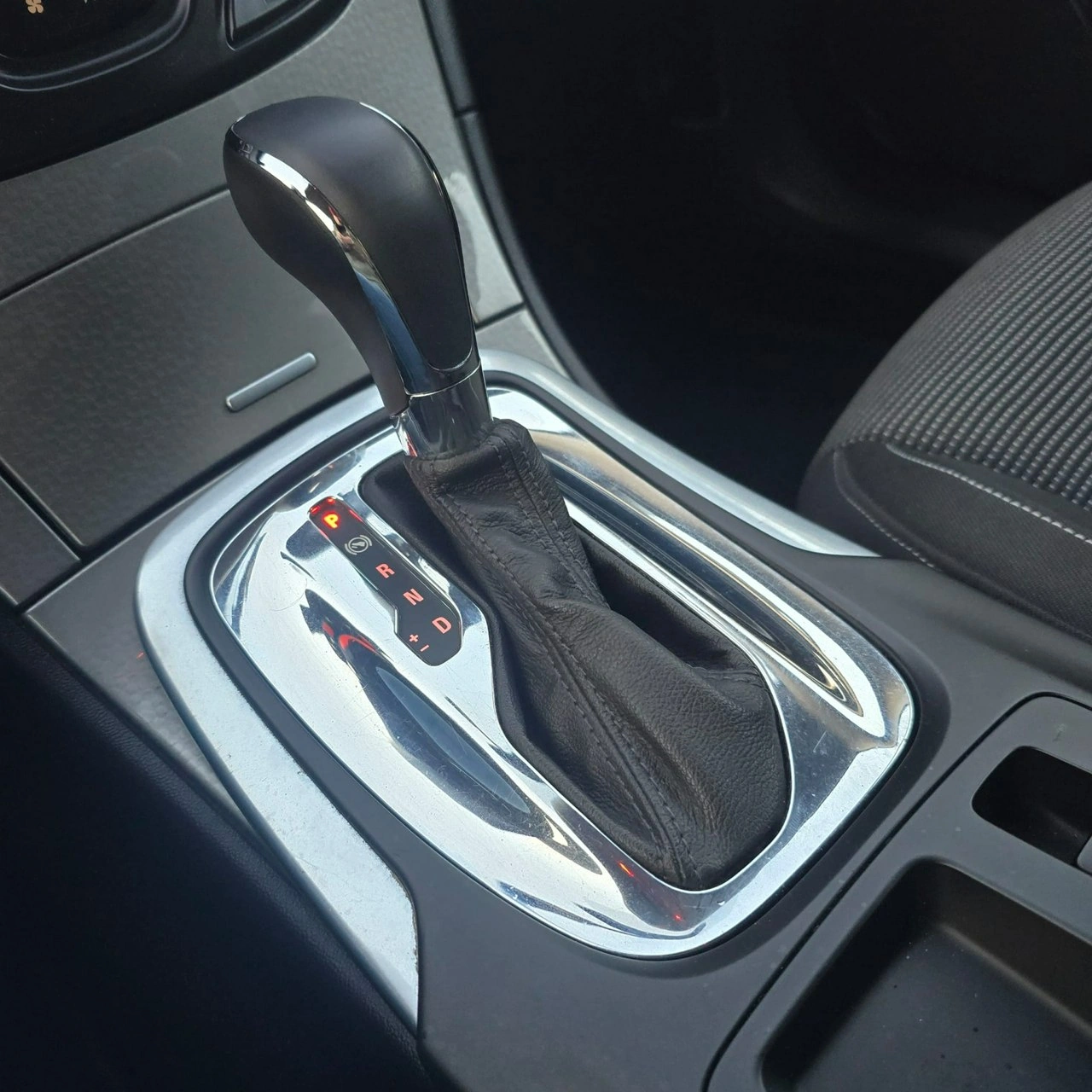 Opel Insignia - Zdjęcie 34