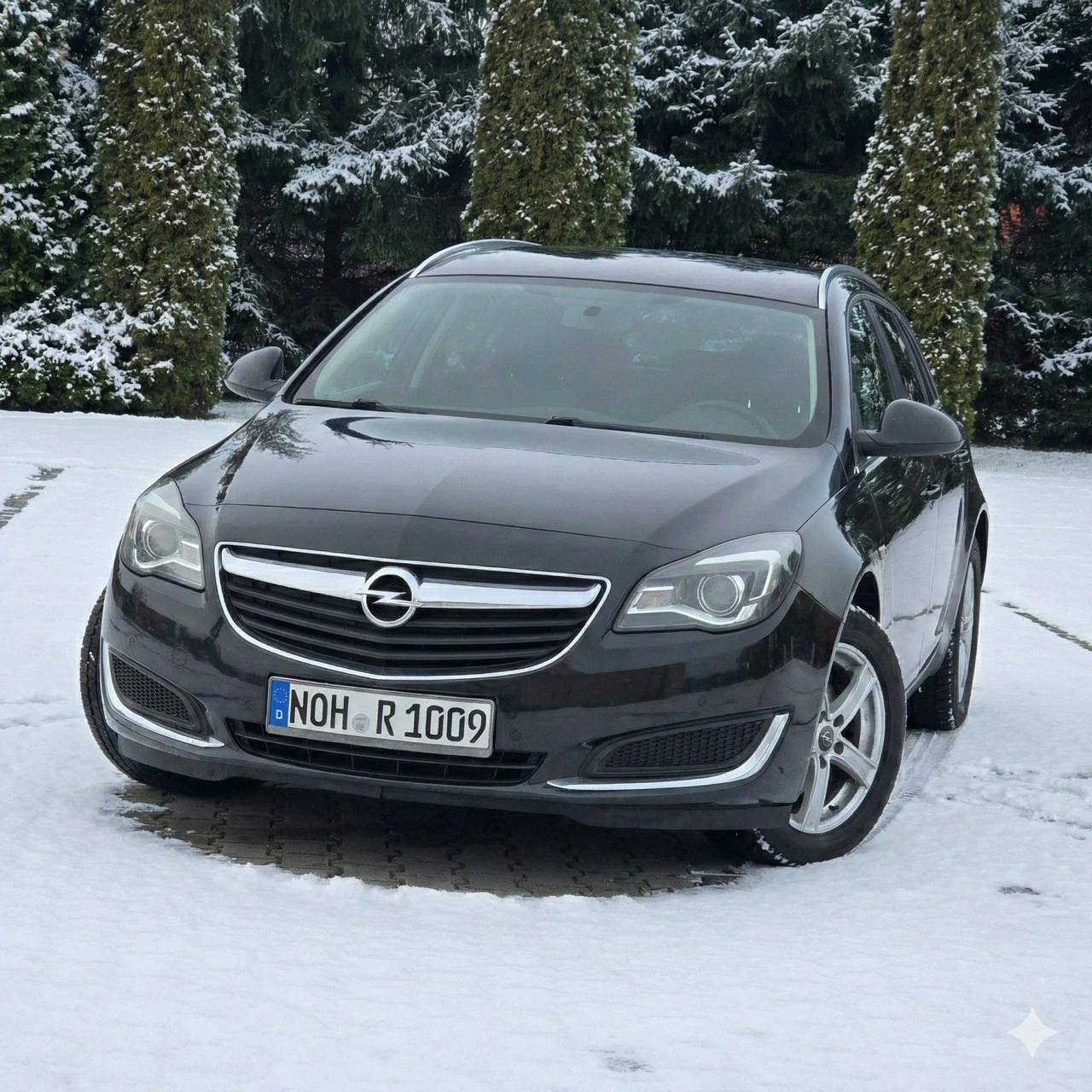Opel Insignia - Główne zdjęcie
