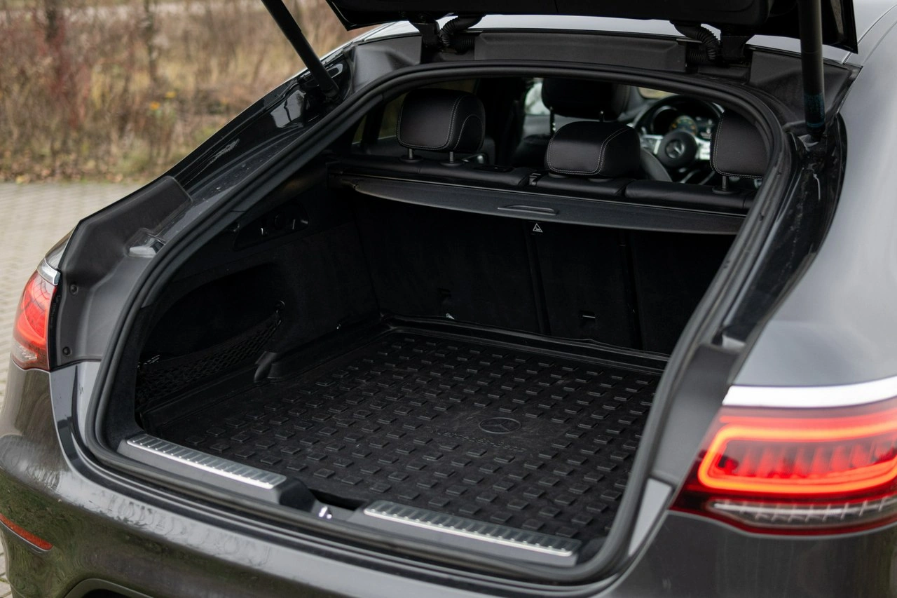 Mercedes GLC 300 - Zdjęcie 13