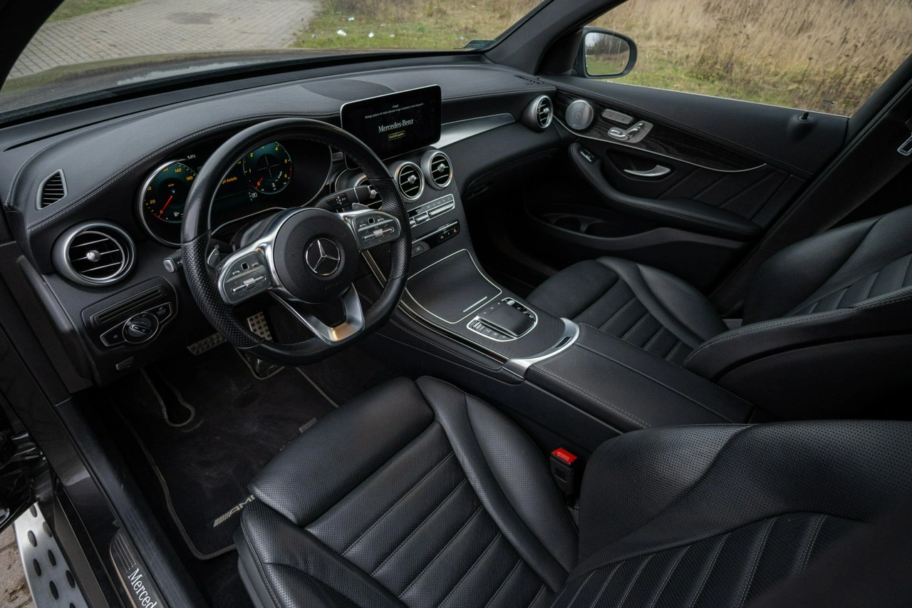 Mercedes GLC 300 - Zdjęcie 15