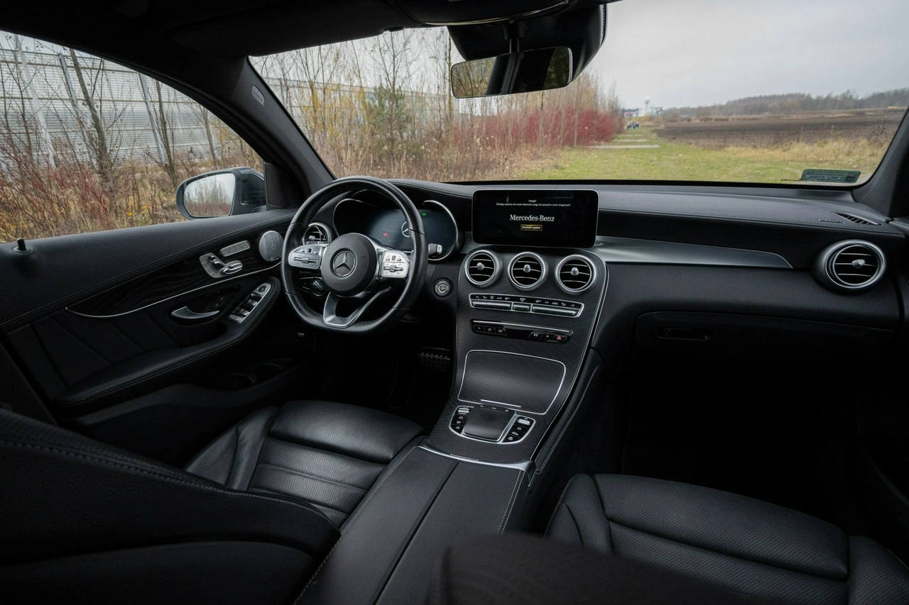 Mercedes GLC 300 - Zdjęcie 19