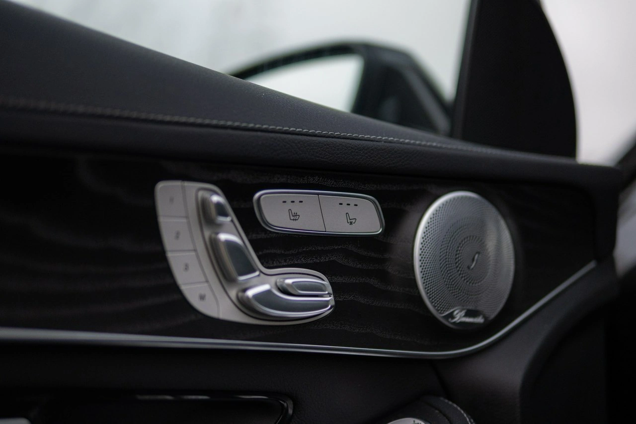 Mercedes GLC 300 - Zdjęcie 27