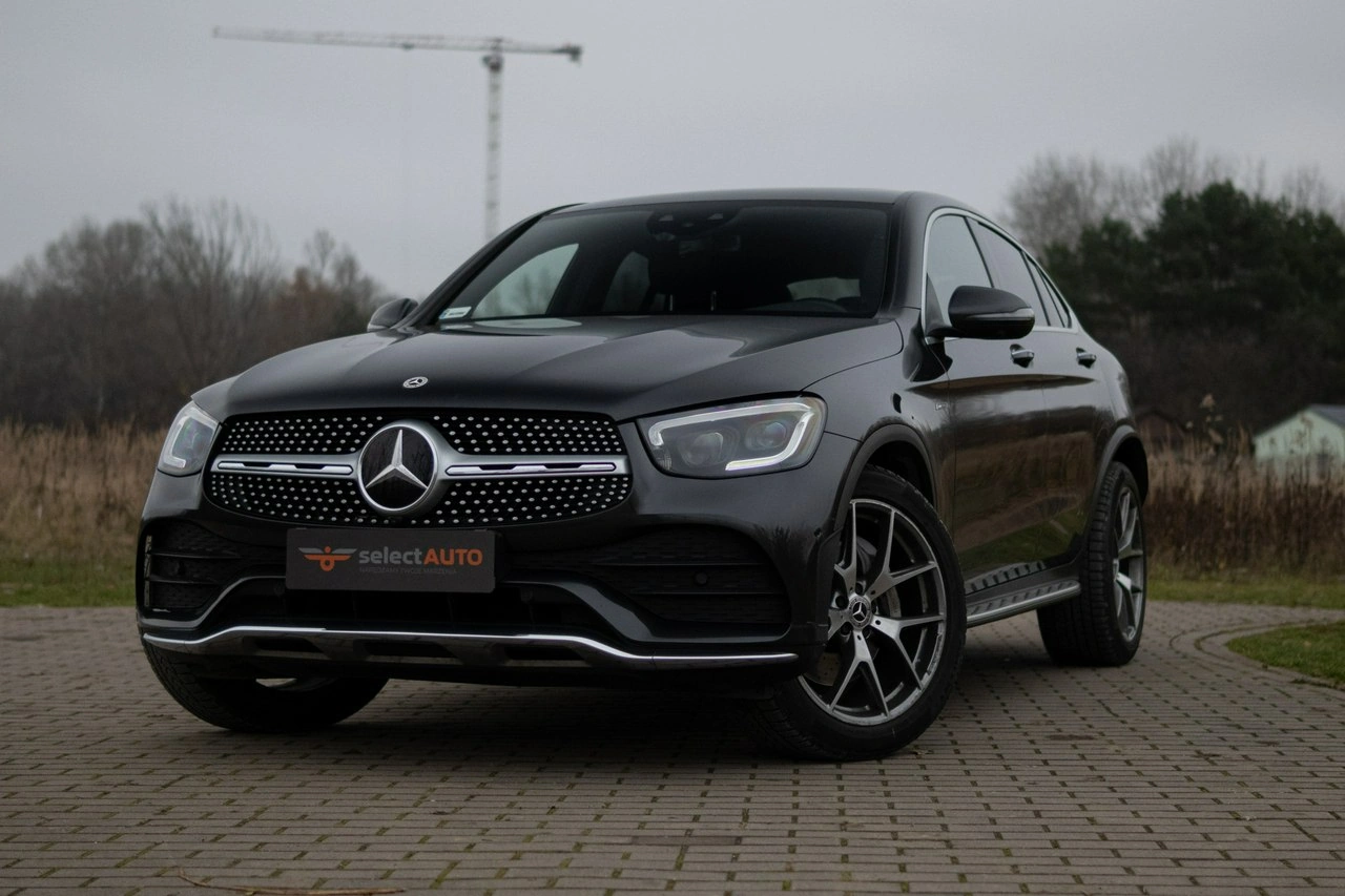 Mercedes GLC 300 - Główne zdjęcie