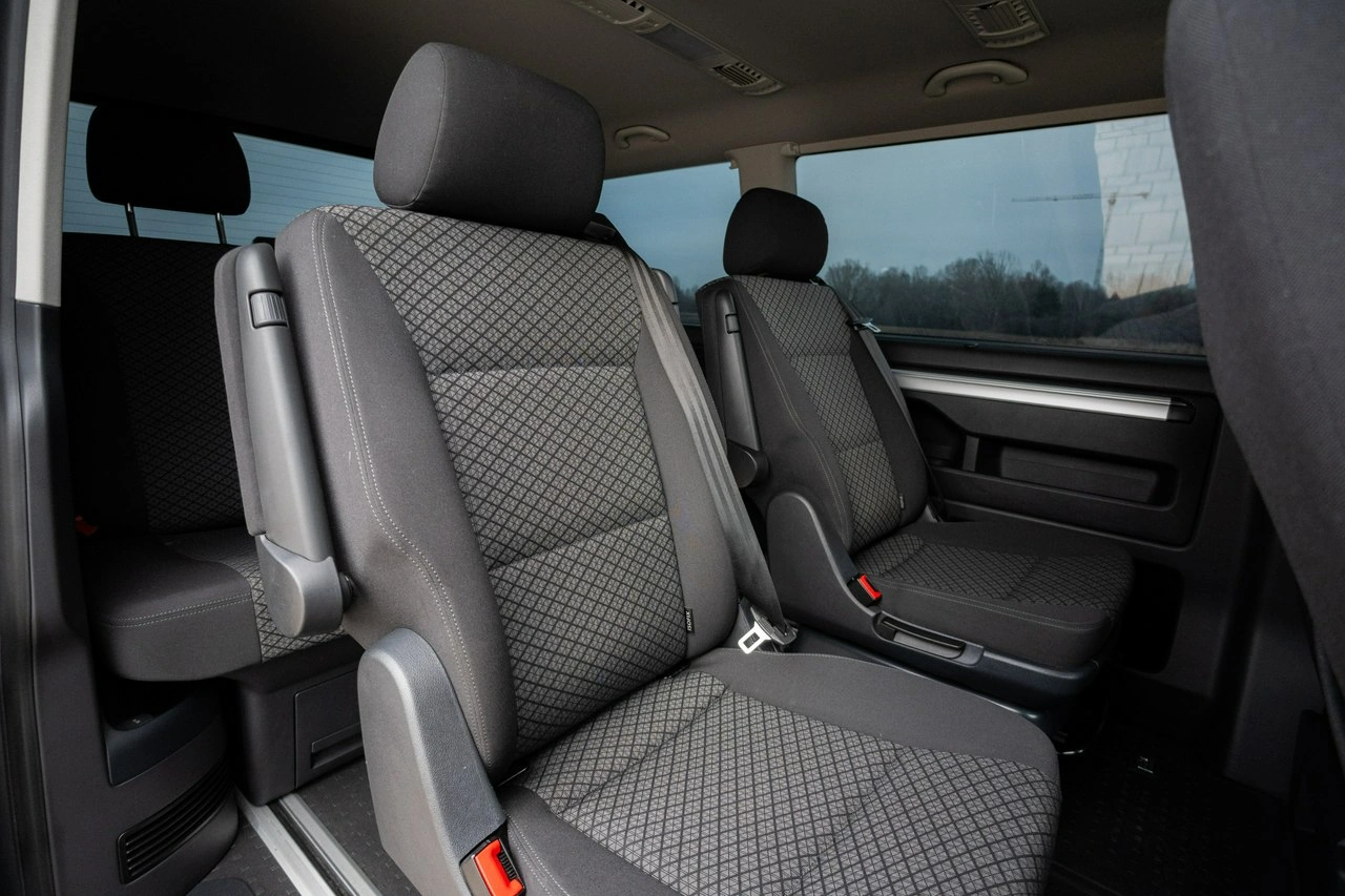 Volkswagen Multivan - Zdjęcie 21