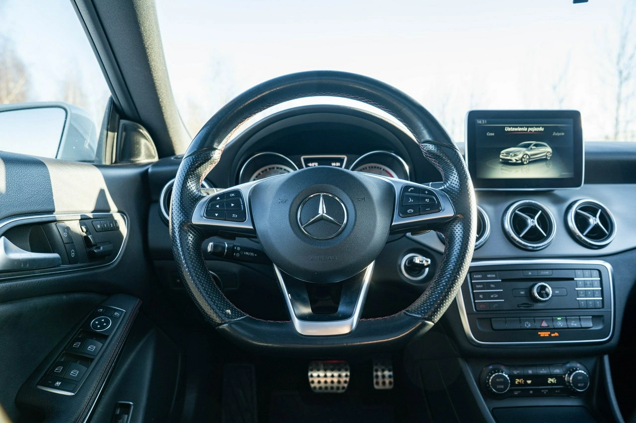 Mercedes CLA 200 - Zdjęcie 17