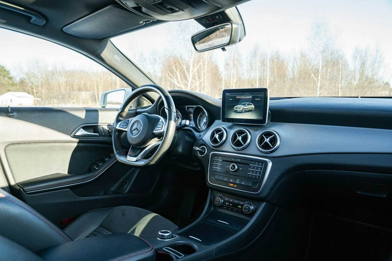 Mercedes CLA 200 - Zdjęcie 18