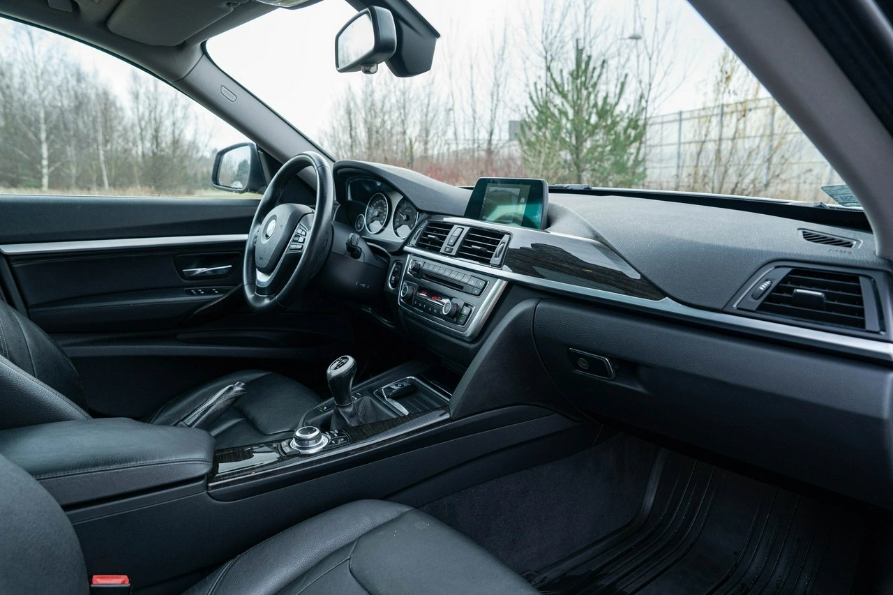 BMW 318 - Zdjęcie 21