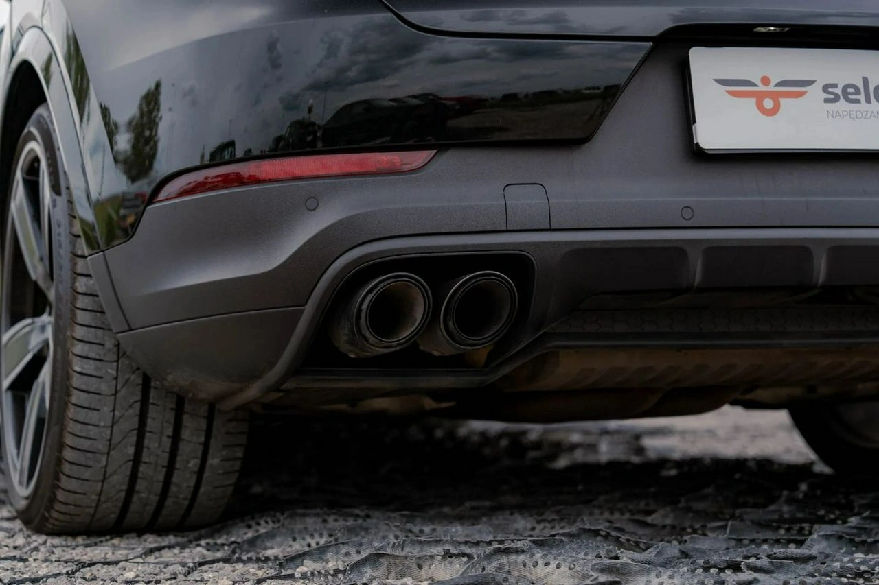Porsche Cayenne - Zdjęcie 11