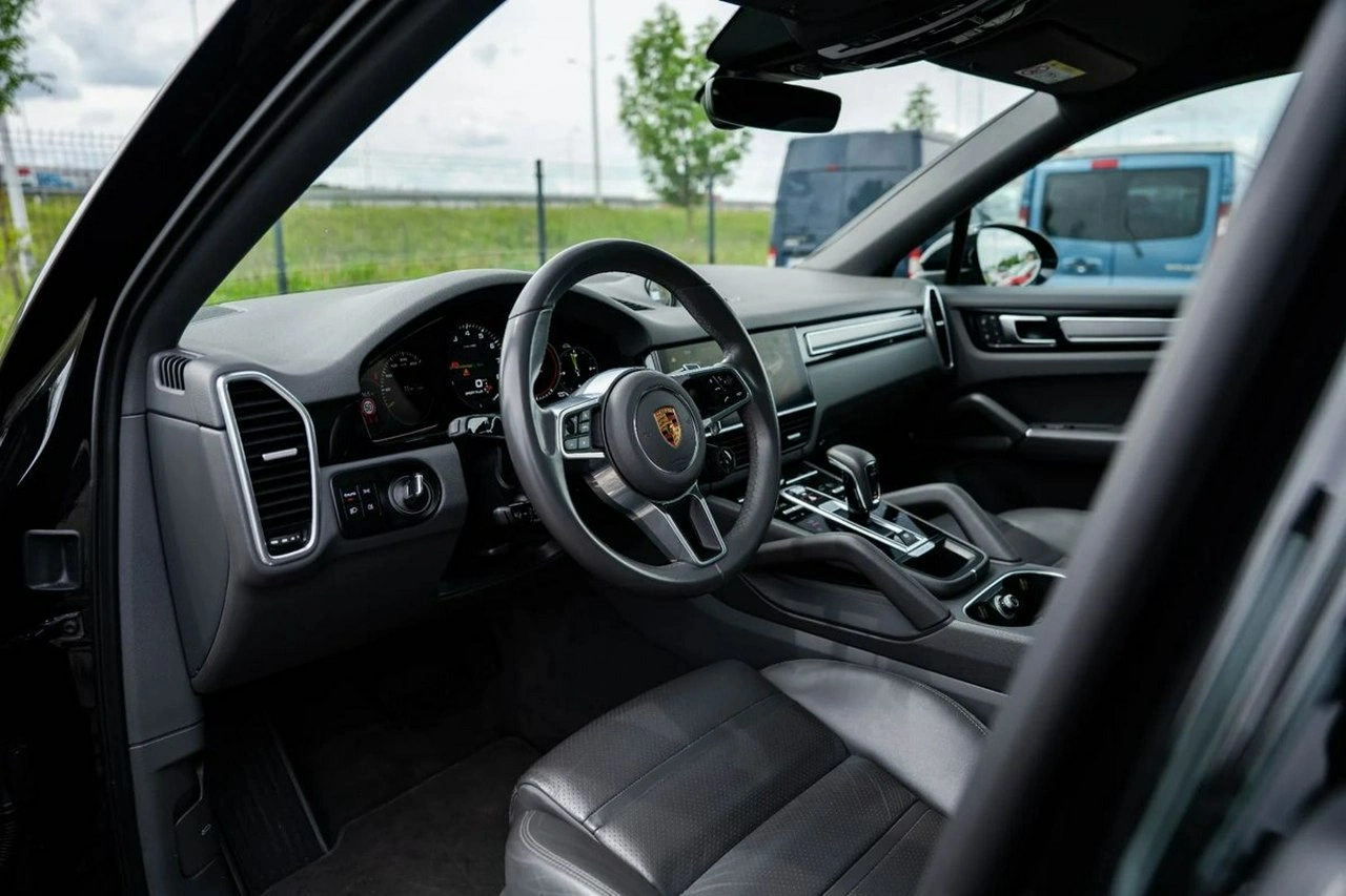 Porsche Cayenne - Zdjęcie 14