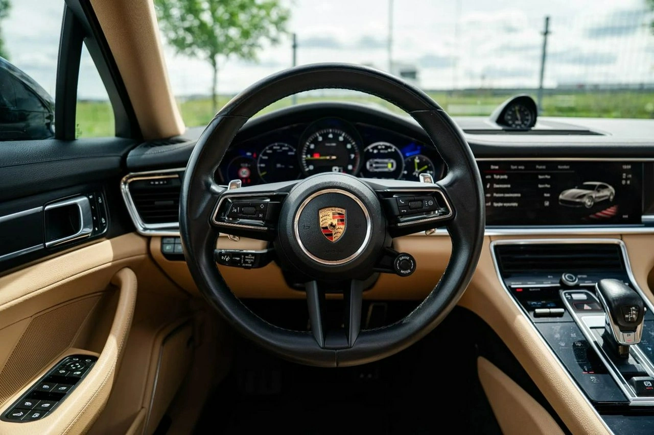 Porsche Panamera - Zdjęcie 18