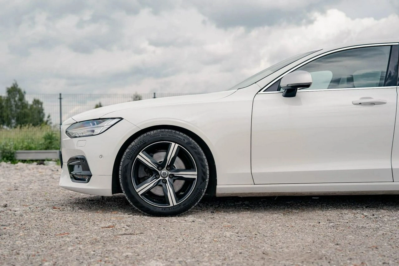 Volvo S90 - Zdjęcie 10