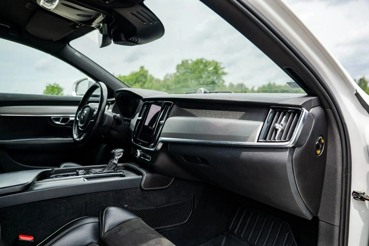 Volvo S90 - Zdjęcie 19