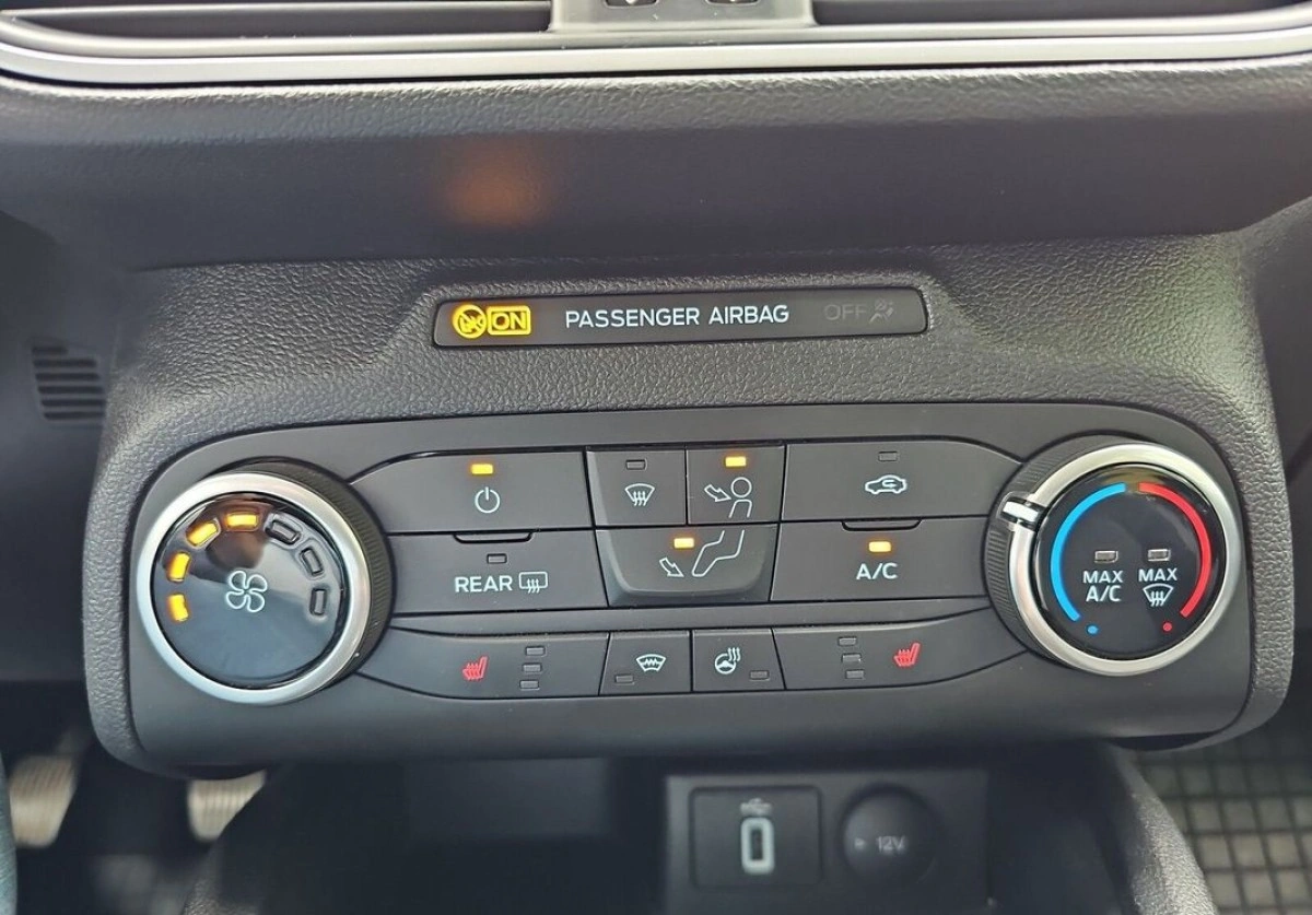 Ford Focus - Zdjęcie 22