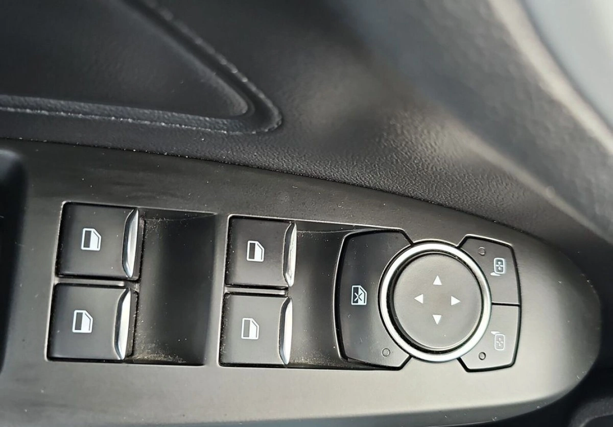 Ford Focus - Zdjęcie 24