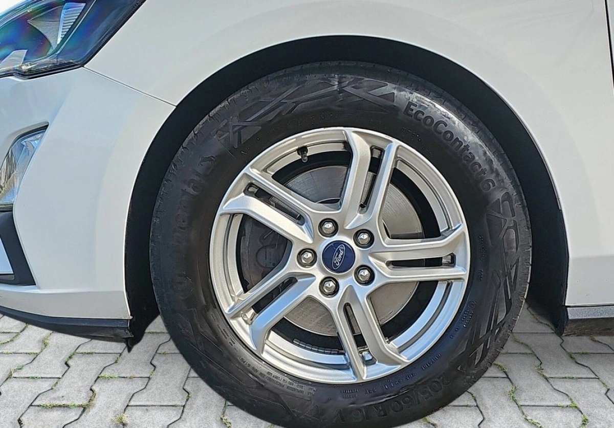 Ford Focus - Zdjęcie 30