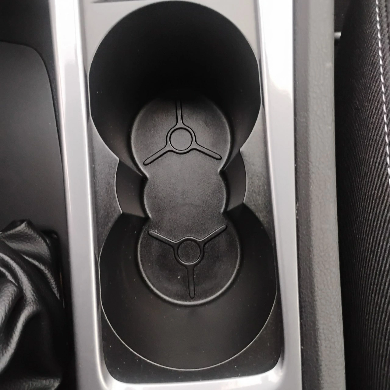 Ford Mondeo - Zdjęcie 29