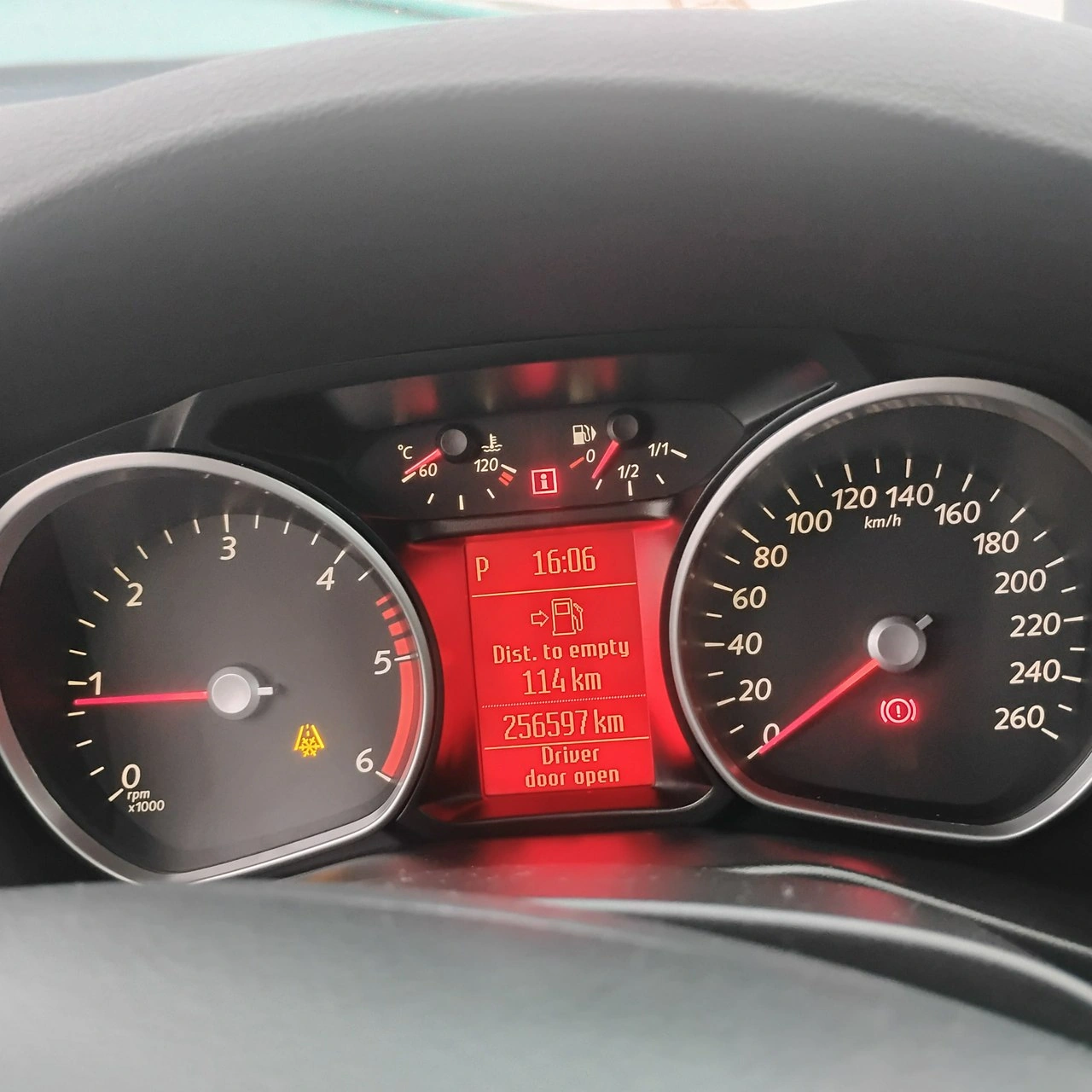 Ford Mondeo - Zdjęcie 21