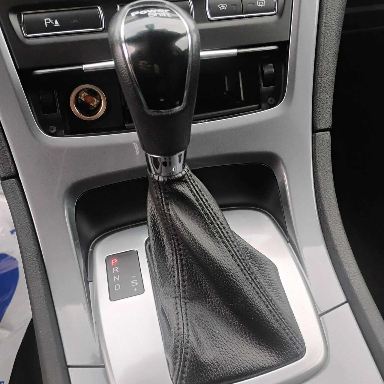 Ford Mondeo - Zdjęcie 10