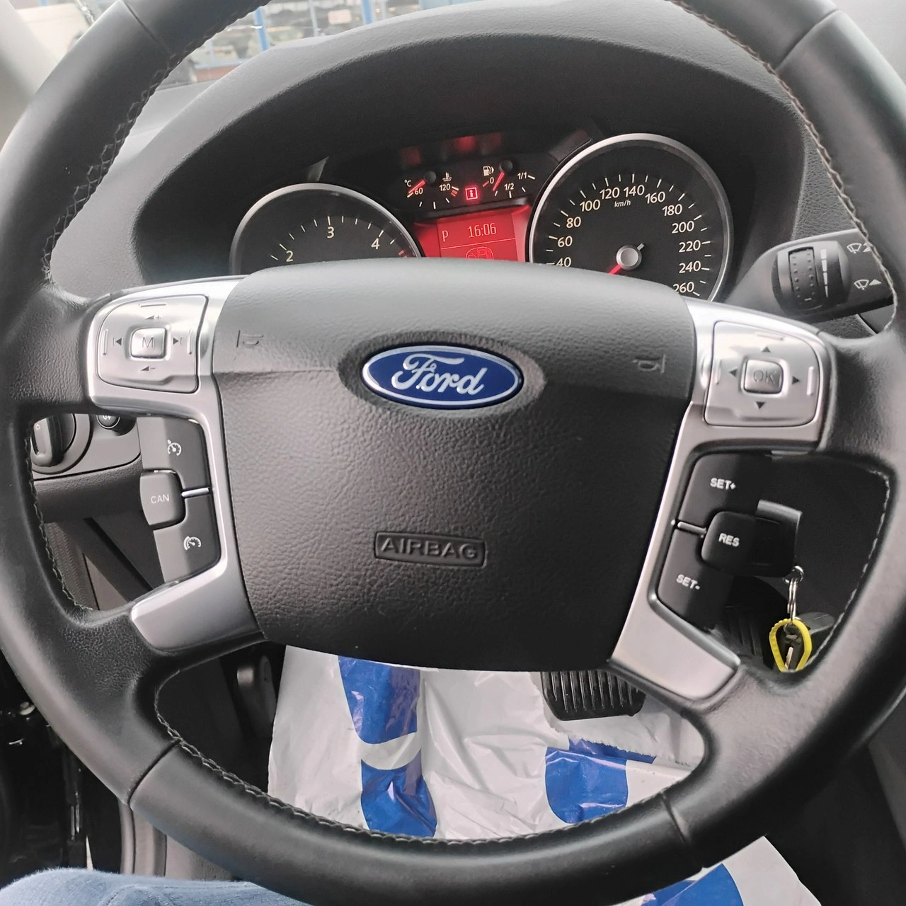 Ford Mondeo - Zdjęcie 9