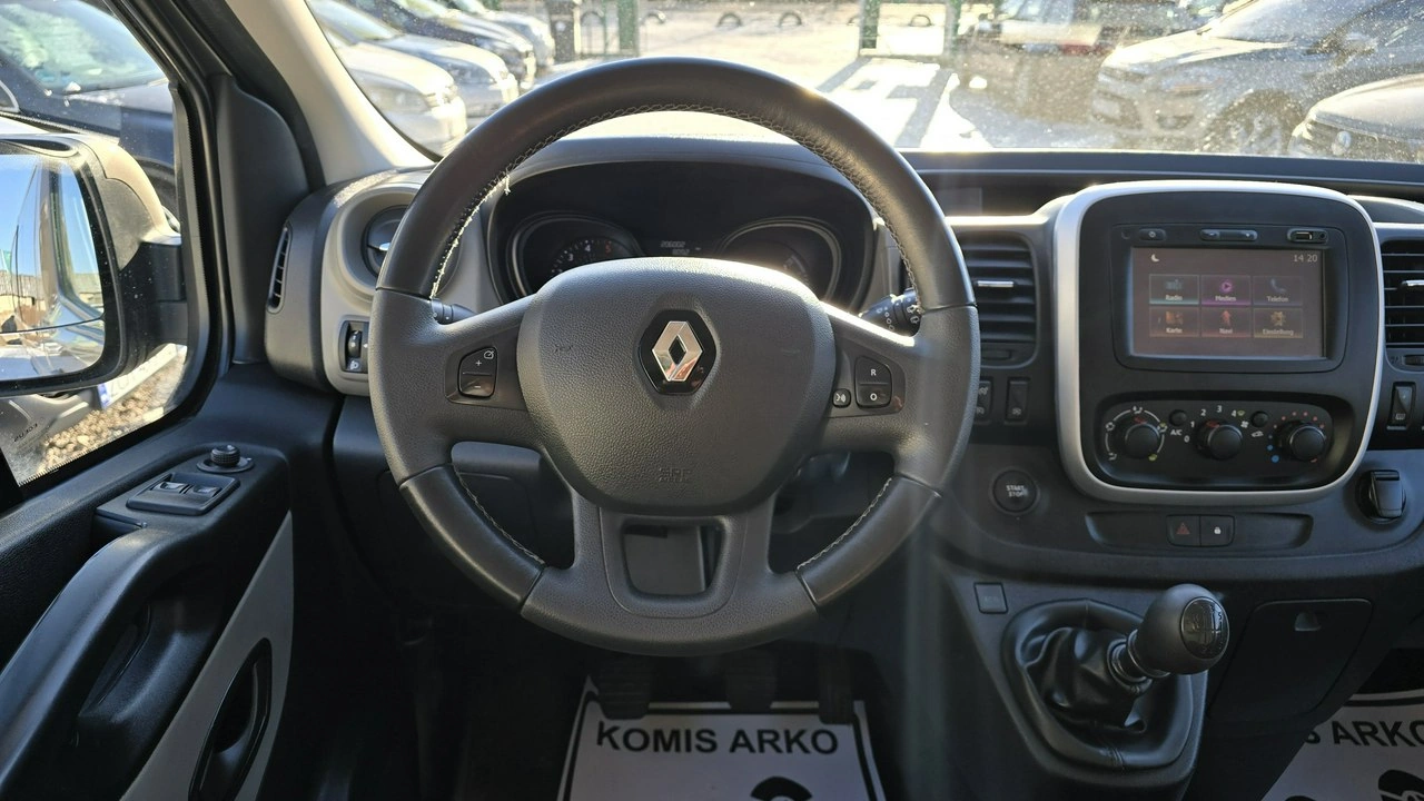 Renault Trafic - Zdjęcie 11