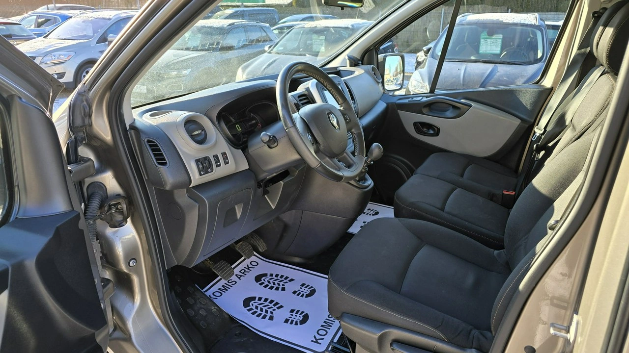 Renault Trafic - Zdjęcie 8