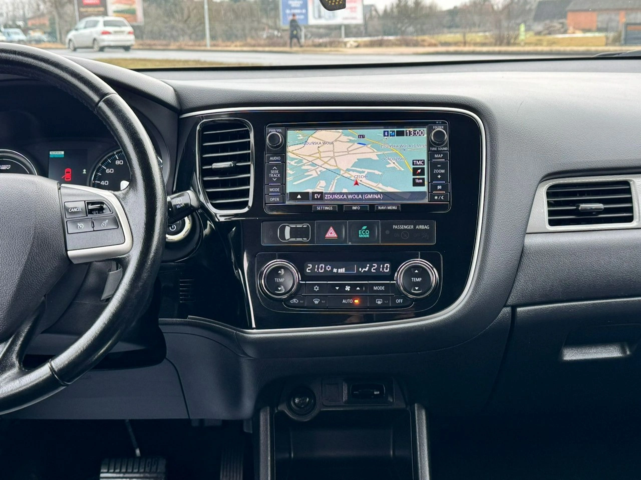 Mitsubishi Outlander - Zdjęcie 20