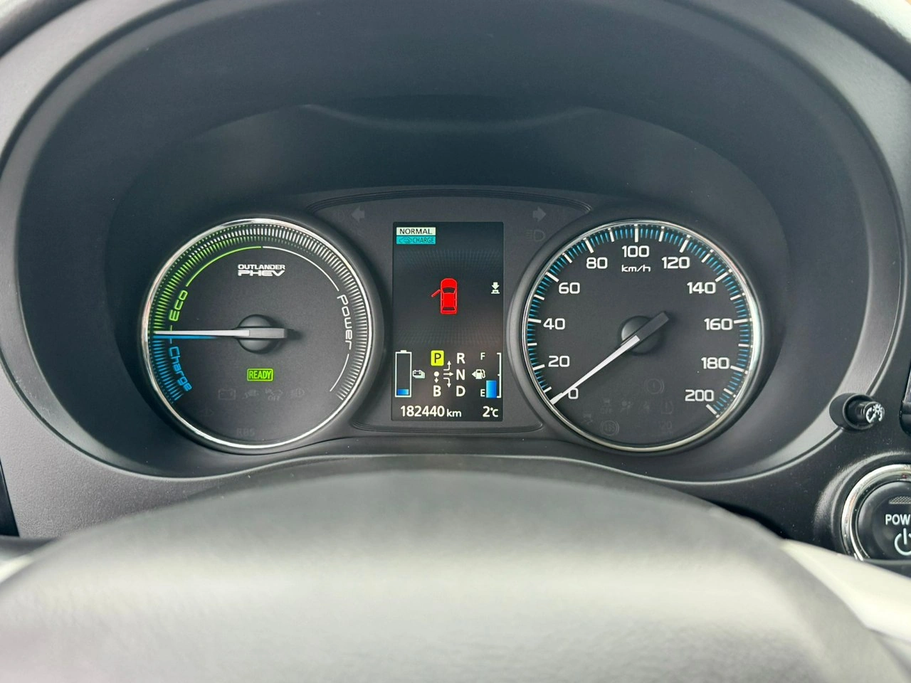 Mitsubishi Outlander - Zdjęcie 28